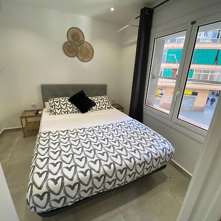 Apartamentos Con Bano Privado Frente Al Metro L5 Barcelona-Hospitalet L'Hospitalet de Llobregat Extérieur photo